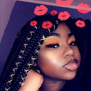 Meet your Posher, Traycee